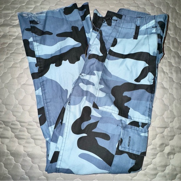 Pants - Women’s Blue Camo Cargo Pants